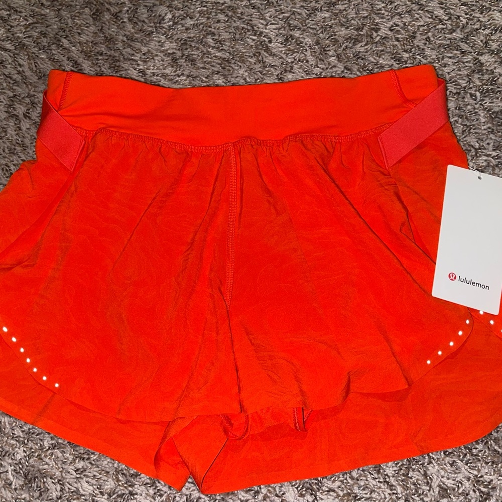 Lululemon Fast and Free High-Rise Short 2" Airflow Shorts (Size 8)